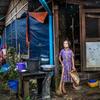 Une jeune fille du Myanmar dont l'éducation a été perturbée par la pandémie de COVID-19.