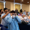 Avec le soutien de la branche régionale de l'OMS, des travailleurs de santé au Guatemala reçoivent une formation pour s'occuper des patients atteints du coronavirus.