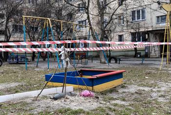 ذخائر غير منفجرة في بوشا، أوكرانيا.