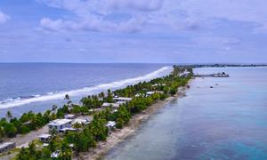 El cambio climático amenaza las vidas, los medios de subsistencia y la propia existencia de algunos países insulares del Pacífico como Tuvalu.