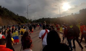 Manifestantes en las calles de Bogotá, Colombia