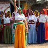 نائبة منتخبة تحفز النساء الأخريات على الوقوف شامخات والتعبير عن آرائهن في راجستان بالهند.