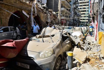 Взрыв в Бейруте разрушил тысячи построек, в том числе зернохранилища.