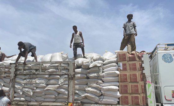 توزيع المساعدات الإنسانية زيلازل شرق إثيوبيا.