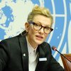 La embajadora de Buena Voluntad de la Agencia de las Naciones Unidas para los Refugiados (ACNUR),Cate Blanchett,  se dirige a los medios de comunicación en la sede de las Naciones Unidas en Ginebra