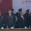 El jefe de Operaciones de Paz de la ONU, Jean Pierre Lacroix, junto al presidente de México, Andres Manuel López Obrador, atienden la inauguración del CECOPAM. 
