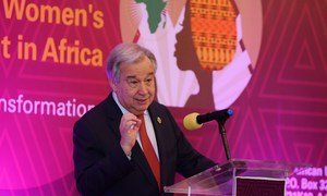 Le Secrétaire général António Guterres s'exprime lors d'une réunion de haut niveau sur l'égalité des sexes et l'autonomisation des femmes, lors du Sommet de l'Union africaine 2020 à Addis-Abeba.