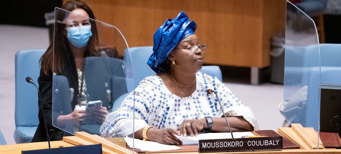 Moussokoro Coulibaly, Presiden Jaringan Operator Ekonomi Wanita di wilayah Ségou Mali, berpidato di pertemuan Dewan Keamanan PBB tentang perempuan dan perdamaian dan keamanan.