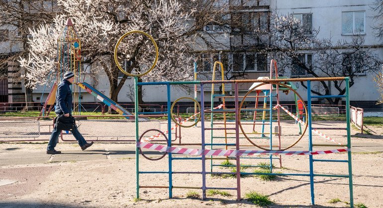 Детские площадки в Киеве закрыты на время карантина