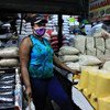 Lo Valledor, le principal marché de gros alimentaire au Chili continue de fournir de l'alimentation au public pendant la pandémie de Covid-19 avec toutes les mesures de protection pour ses travailleurs et la communauté.