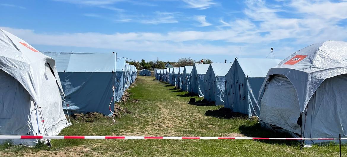 Палаточный городок для беженцев в Паланке, на границе Украины и Молдовы.