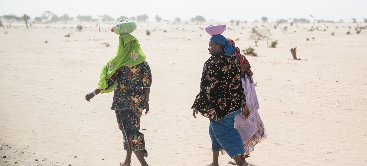 В отличие от других частей Африки, женщины составляют большинство мигрантов в регионе Африканского Рога.
