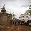 来自塞内加尔的马里稳定团维和人员在该国中部的莫普提地区巡逻。