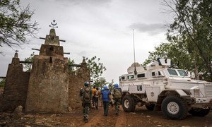 UN peacekeepers from Senegal patrol the town of Mopti in central Mali. (July 2019)
