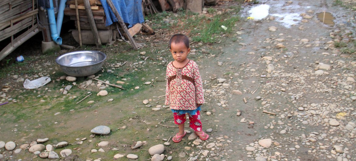 A displaced kid  successful  Kachin State, Myanmar.