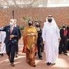 السيد المفوض العام ماهر ناصر برفقة نائبة الأمين العام ومسؤولين آخرين خلال جولة في معرض إكسبو دبي 2020.
