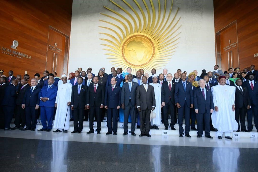 2020年2月9日，在埃塞俄比亚亚的斯亚贝巴举行的非盟峰会上，  联合国秘书长古特雷斯与非洲国家元首们在一起。