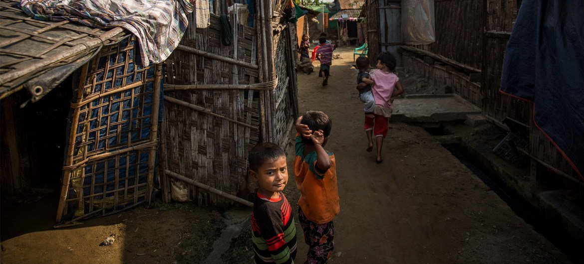 2019年1月，缅甸若开邦首府实兑一处境内流离失所者营地内的儿童。该营地主要收容穆斯林。