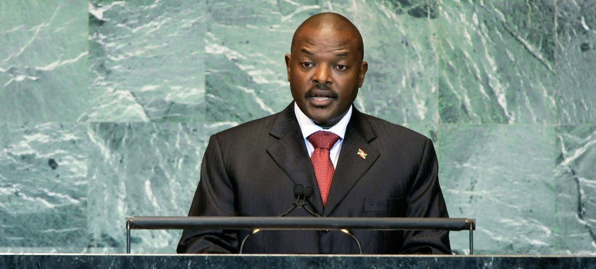 O presidente Pierre Nkurunziza, do Burundi, discursando na Assembléia Geral das Nações Unidas em setembro de 2011.