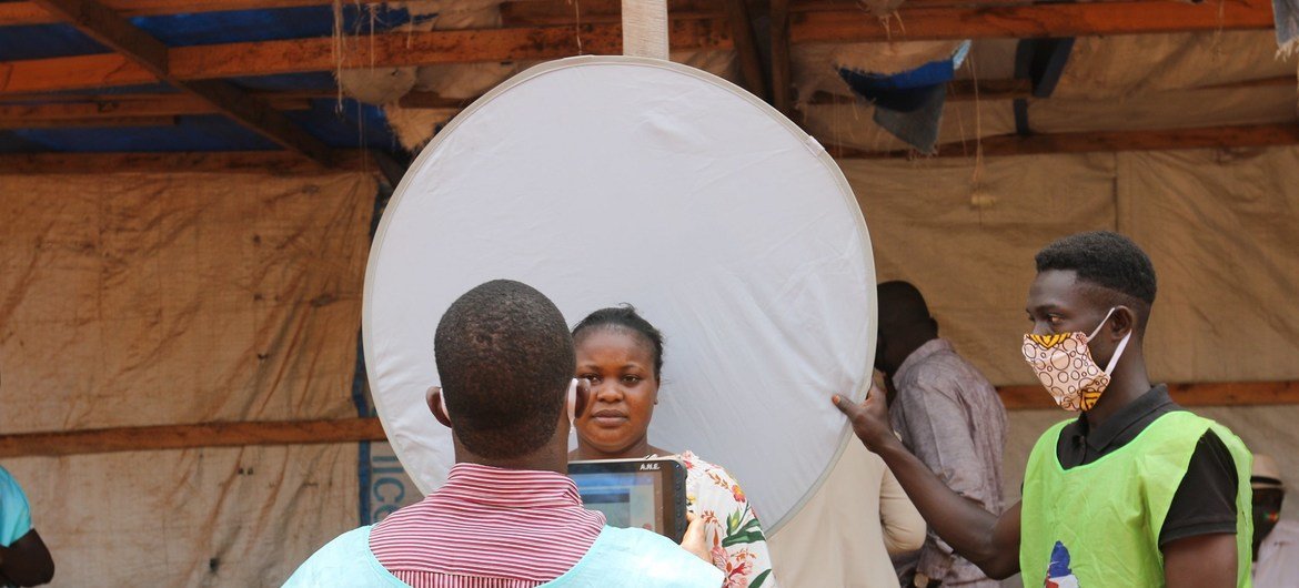 Enregistrement des électeurs à Bangui, en République centrafricaine