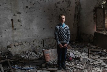 Этот детский сад в Луганской области был разрушен прямым попаданием снаряда. 