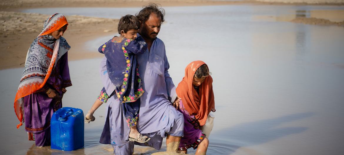 WFP continues to reach families affected by floods in Balochistan, Pakistan, to assess their needs ahead of food distribution drive..