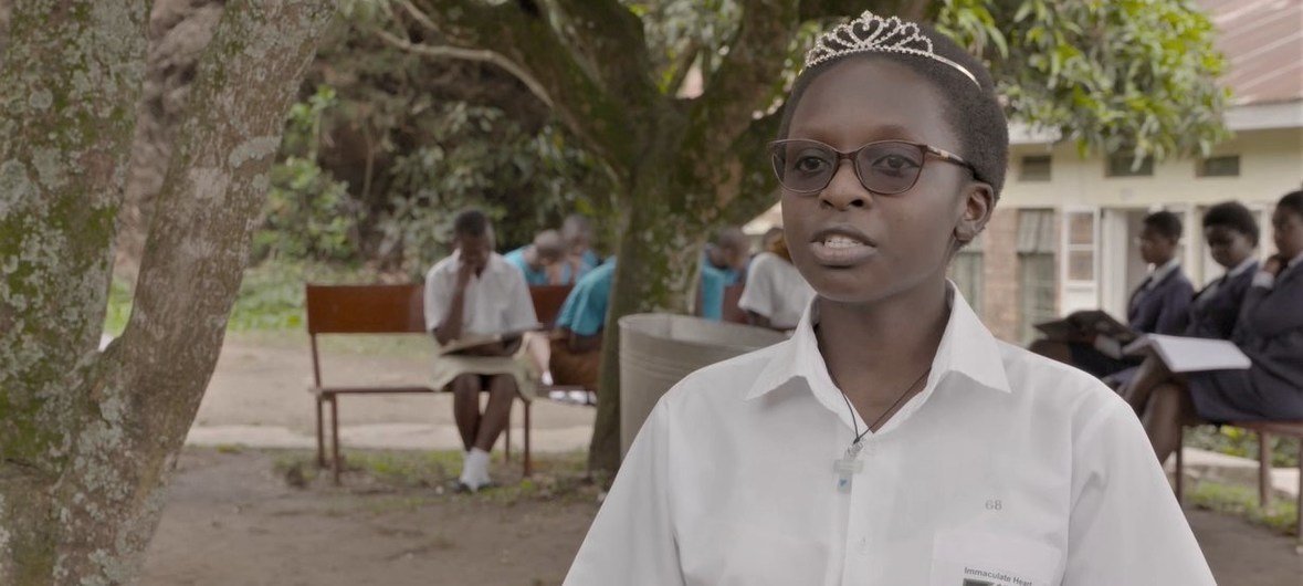Natukunda Edetruda, estudiante de la escuela del Inmaculado Corazón en Uganda. El colegio es parte de la Red de Escuelas Asociadas de la UNESCO