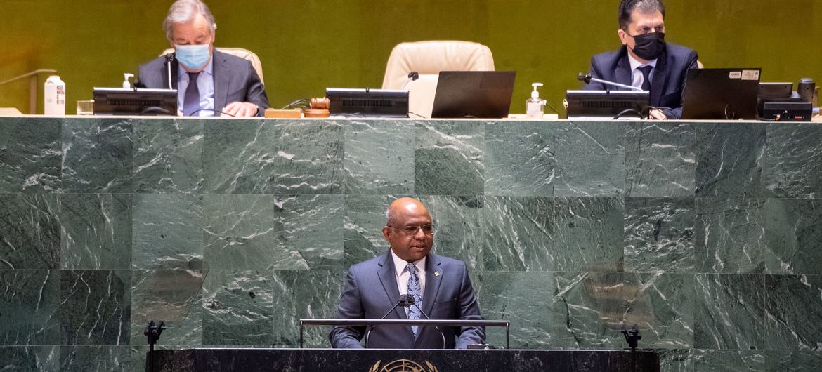 На протяжении года Председателем Генассамблеи ООН был представитель Мальдивских островов Абдулла Шахид.