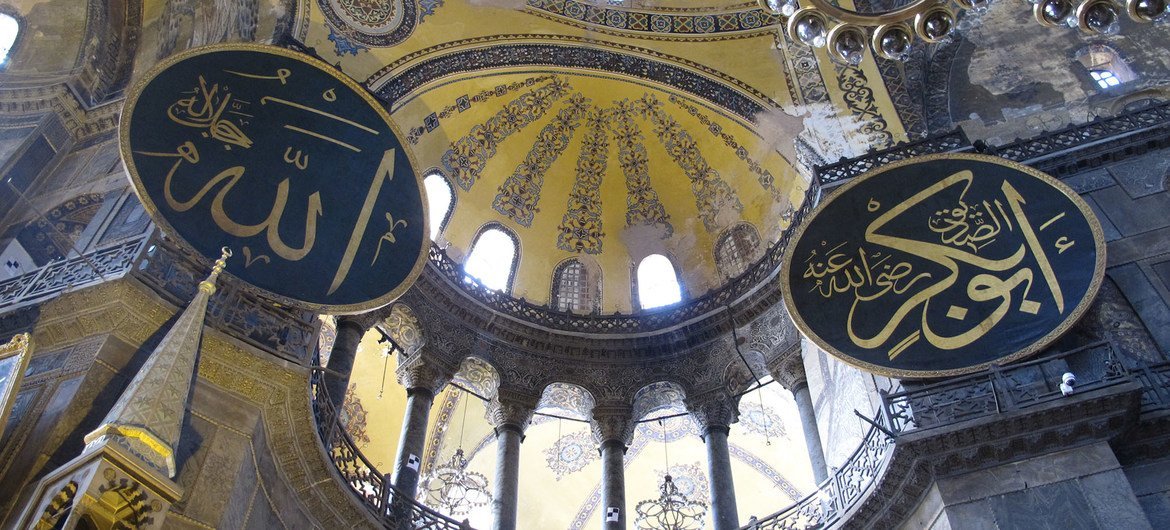 伊斯坦布尔圣索菲亚大教堂内景