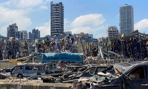 مشاهد من الدمار في منطقة المرفأ جراء الانفجار الهائل الذي وقع في بيروت بلبنان.
