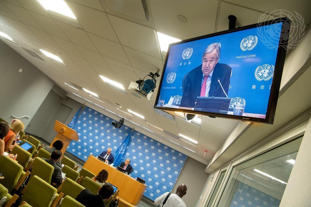 الأمين العام يعقد مؤتمرا صحفيا قبل الدورة السادسة والسبعين للجمعية العامة للأمم المتحدة، ويقدم تقريره الجديد المعنون "خطتنا المشتركة". 