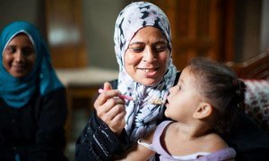 برنامج الأغذية العالمي يساعد الأمهات الفلسطينيات على رعاية أطفال بصحة جيدة في خضم المشقات والفقر.