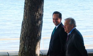 António Guterres com Fernando Medina no Parque das Nações