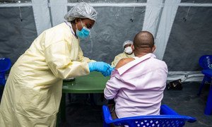    Une campagne de vaccination contre la Covid-19 est lancée à Goma, en République démocratique du Congo, avec les vaccins reçus dans le cadre de l'initiative COVAX.