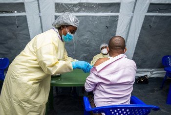    Une campagne de vaccination contre la Covid-19 est lancée à Goma, en République démocratique du Congo, avec les vaccins reçus dans le cadre de l'initiative COVAX.