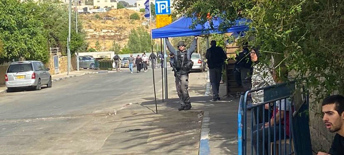 Israeli police gather in Sheikh Jarrah neighborhood in East Jerusalem, where Palestinians are threatened with eviction.