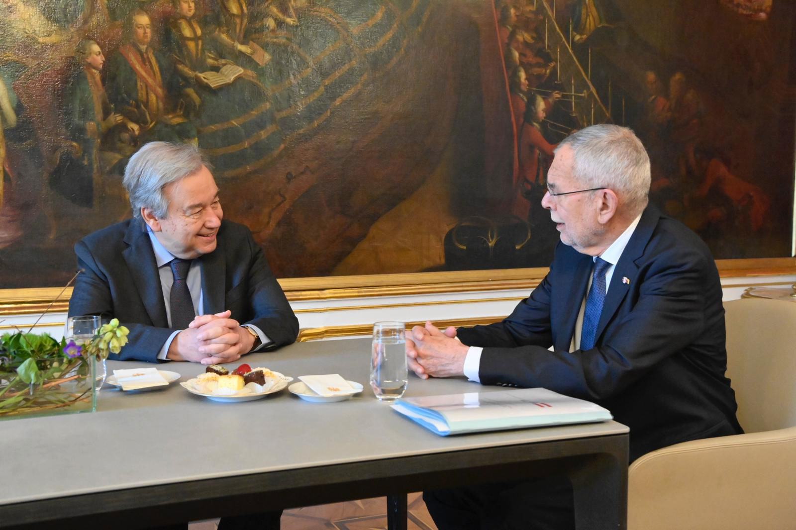الأمين العام للأمم المتحدة أنطونيو غوتيريش يلتقي بالرئيس النمساوي ألكسندر فان دير بيلين.