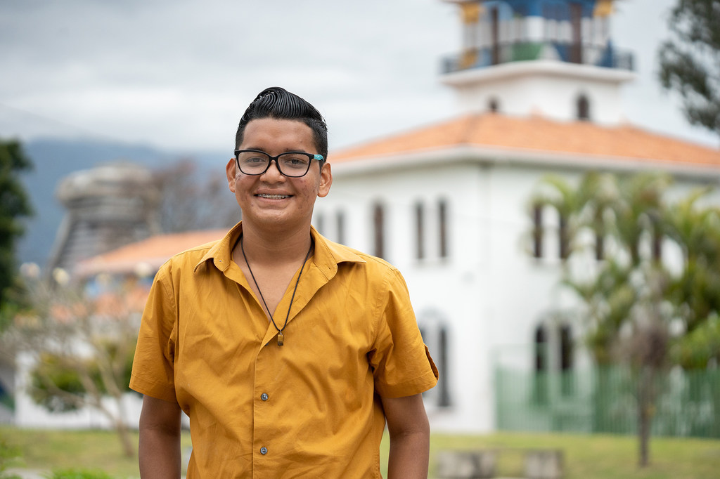 John, migrante nicaragüense afincado en Costa Rica, quiere ser profesor de francés.