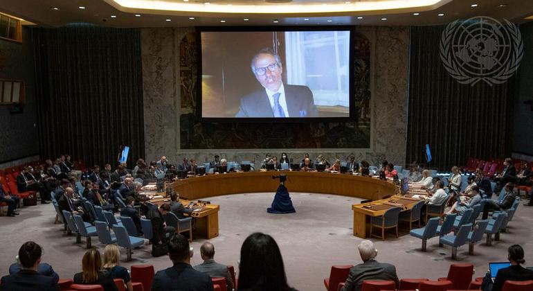 Rafael Mariano Grossi (on screen), Director General of the International Atomic Energy Agency (IAEA), addresses the Security Council on threats to international peace and security.