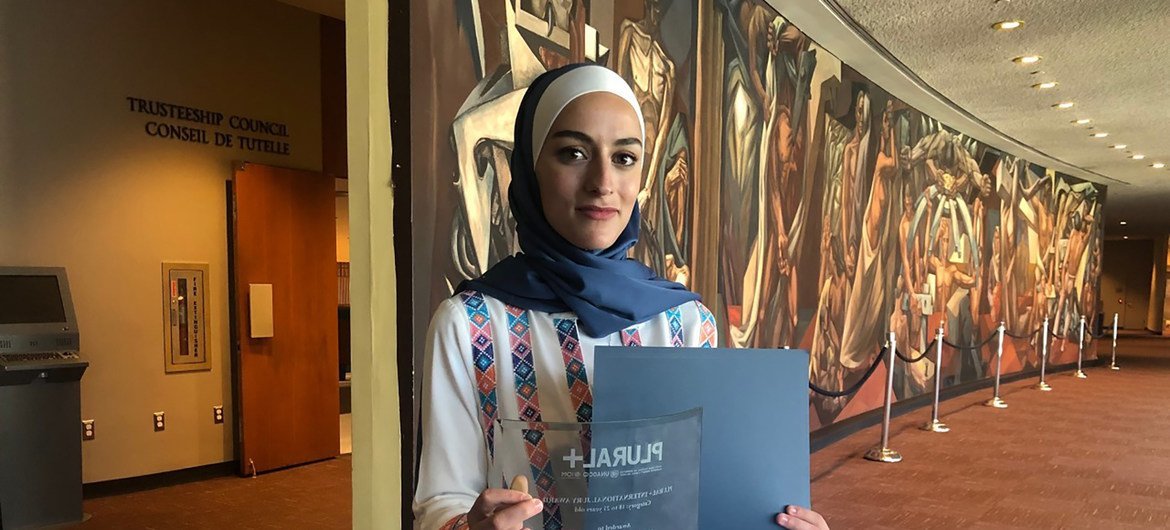 المخرجة لينة أبو جرادة ترسل رسالة إلى المجتمع من خلال الفيديو الذي عملت عليه