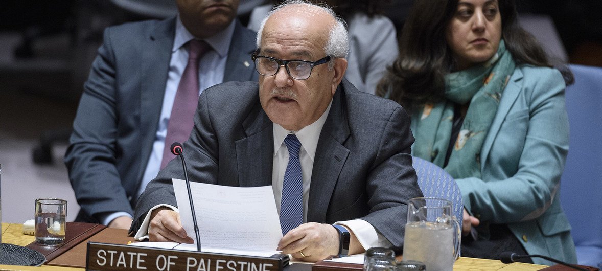 巴勒斯坦常驻联合国观察员曼苏尔（Riyad Mansour）对美国“不负责任的挑衅行为”表达了愤怒。