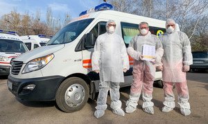 UNDP in Ukraine worked with community groups to provide protection masks and suits to medics to help fight the coronavirus pandemic.  