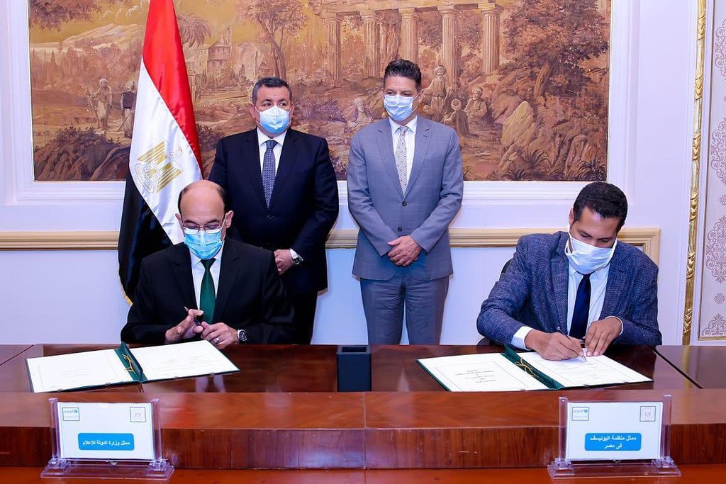 يونيسف مصر ووزارة الإعلام المصرية يوقعان بروتوكل تعاون لمواجهة فيروس كورونا 