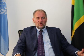 Zlatan_Milišić, Mwakilishi Mkazi wa Umoja wa Mataifa nchini Tanzania wakati wa mahojiano na Stella Vuzo wa UNIC Dar es salaam.