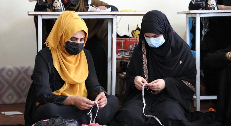 ONU Mulheres estima que 95% da população afegã ficaram sem o suficiente para comer