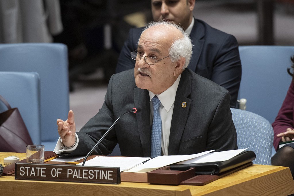 رياض منصور، المراقب الدائم لدولة فلسطين لدى الأمم المتحدة، يخاطب اجتماع مجلس الأمن حول الوضع في الشرق الأوسط، بما في ذلك القضية الفلسطينية.