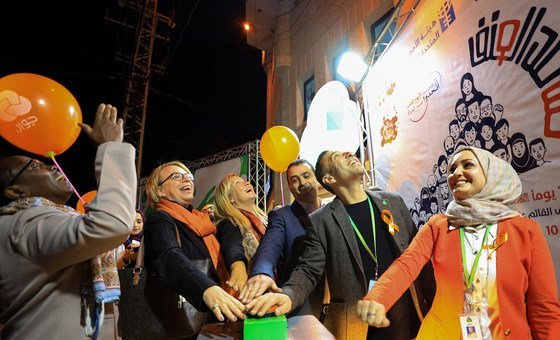 إطلاق حملة ال"16 يوما" في غزة بانارة مباني باللون البرتقالي.