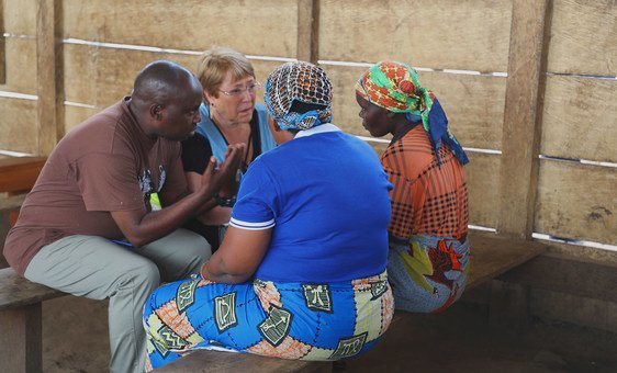 میشل باشله، کمیسر عالی حقوق بشر سازمان ملل متحد، از بونیا در جمهوری دموکراتیک کنگو (ژانویه 2020) بازدید می کند.