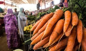 Zanahorias en un mercado de Marruecos.