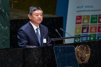 7月13日，黄润秋在联合国经社理事会可持续发展高级别政治论坛部长级会议开幕式上致辞。